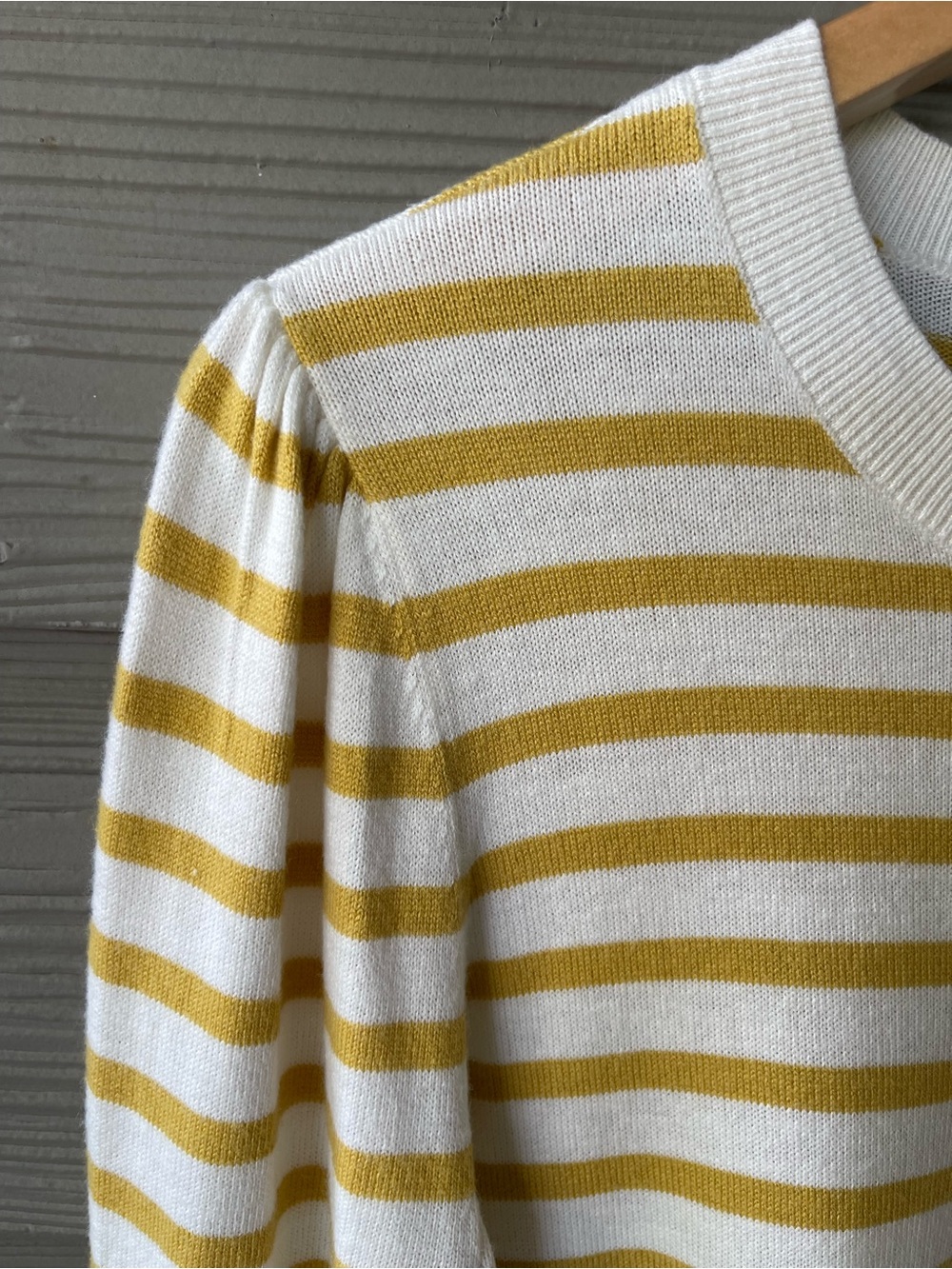 LOFT Women's Yellow White Striped Puff Sleeve Knit Sweater Size L - Picture 4 of 6